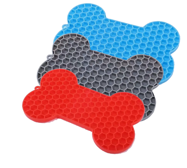 Bone Shape Lick Mat